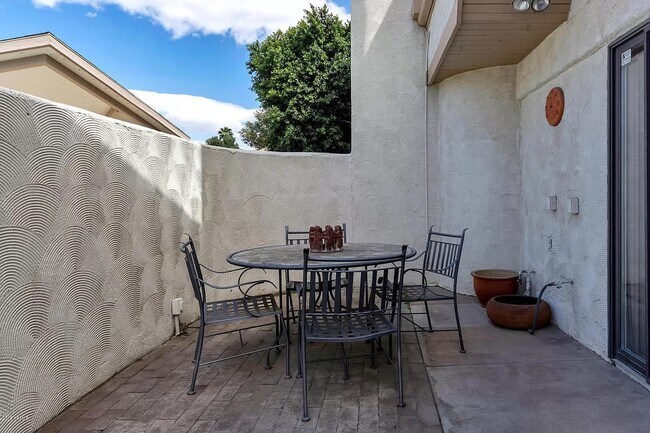 25. Private Back Patio - 33 W Missouri Ave
