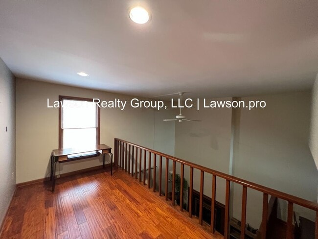 Building Photo - 2217 Jefferson St SW