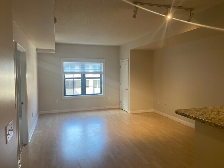 Building Photo - 1111 25th St NW