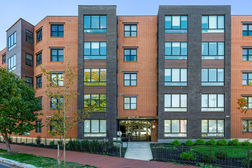 Building Photo - The Lotus