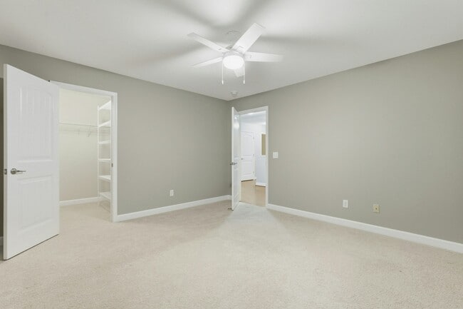 Building Photo - 218 Byron Dr