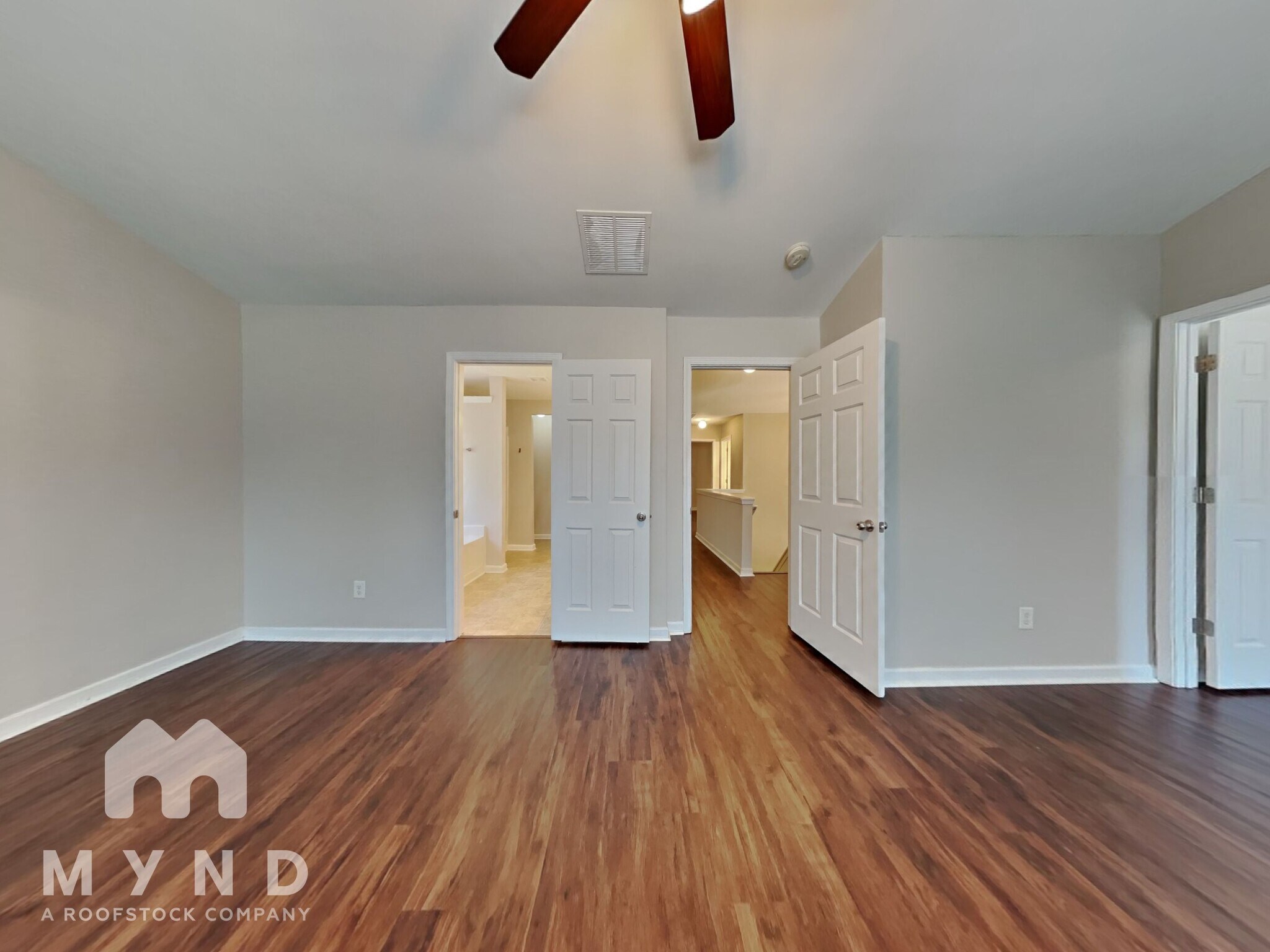 Building Photo - 5825 Sterling Ct