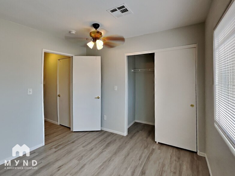 Building Photo - 2157 Clancy St