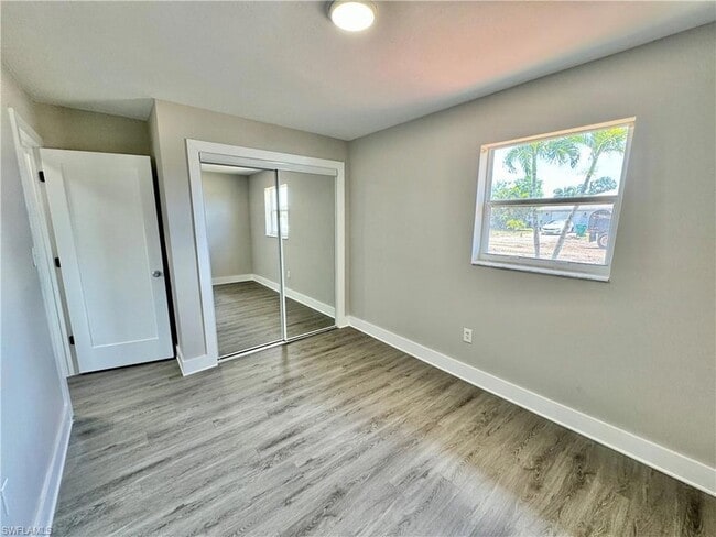 Building Photo - 531 99th Ave N