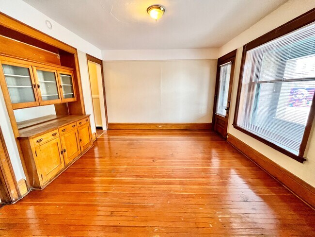 IMG_1085 - Cross Apartments