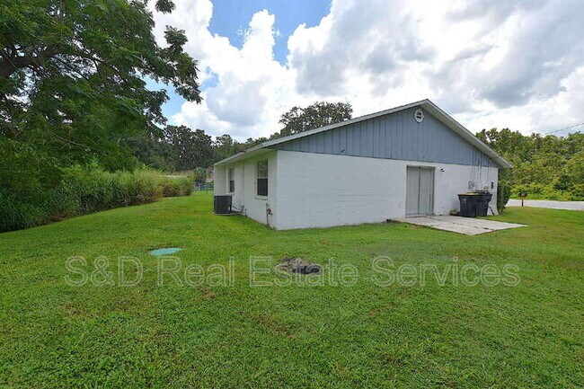 Building Photo - 4745 Dimbath Dr