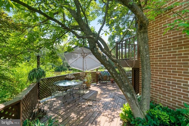 Building Photo - 7531 Chrisland Cove