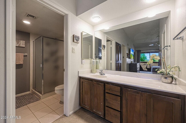 Building Photo - 7950 E Starlight Way