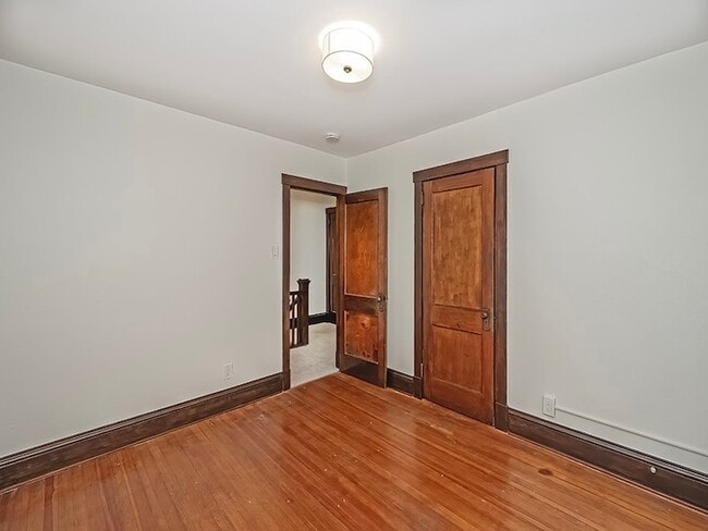 Building Photo - 5519 Howe St