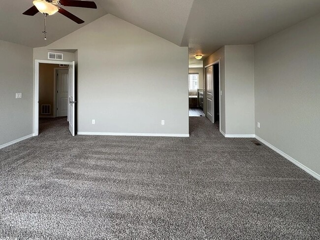 Building Photo - Stunning 3,000sqft home in Bradley Ranch!