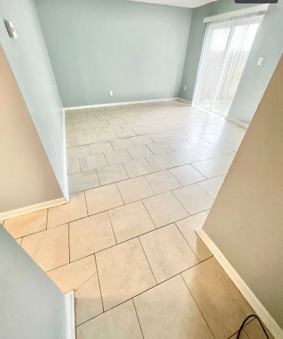 Building Photo - 2139 Kimball Cir