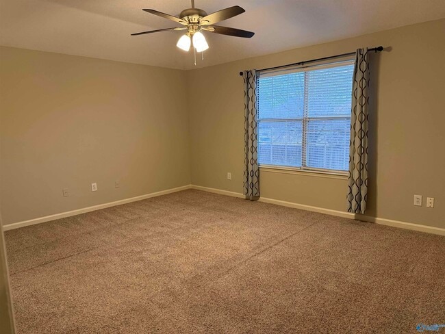 Building Photo - 129 Garden Brook Dr