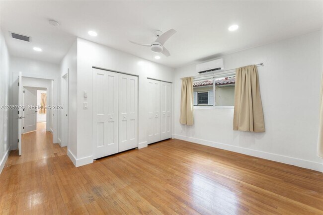 Building Photo - 4724 Orduna Dr