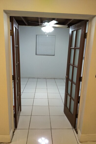 Florida Room / Bedroom #3 - 2813 Acapulco Dr