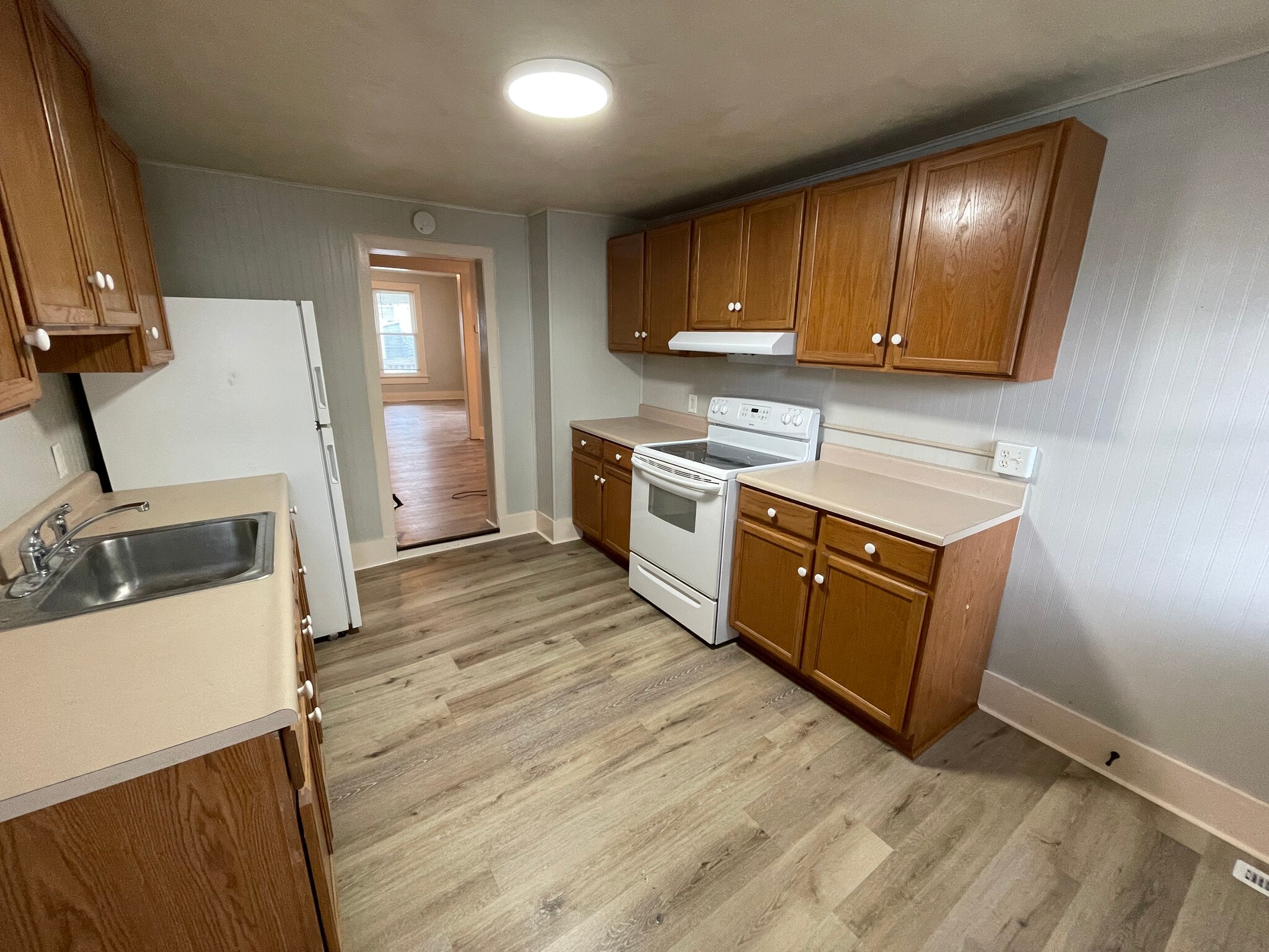 Kitchen - 631 S 16th St