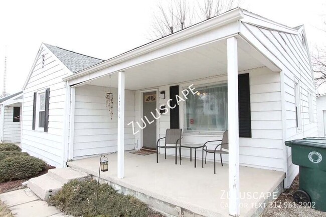 Building Photo - $950.00 Move-In Credit!……1704 N. Ball / 2 ...