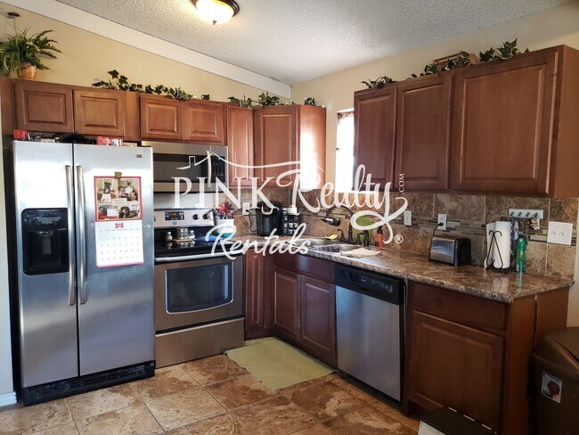 Building Photo - 104 Patchwork Ct