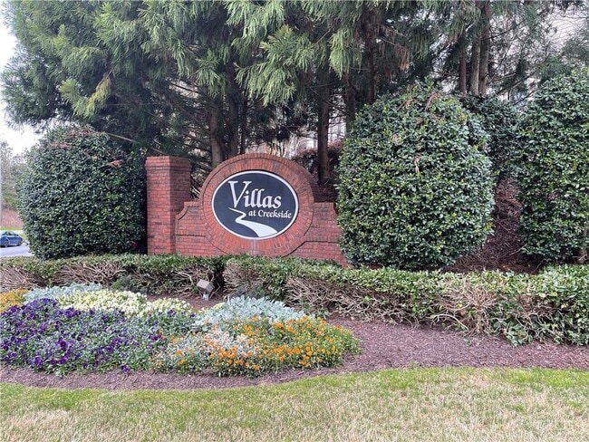 Building Photo - 4652 Creekside Villas Way