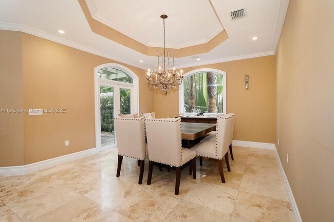 Building Photo - 4065 Battersea Rd