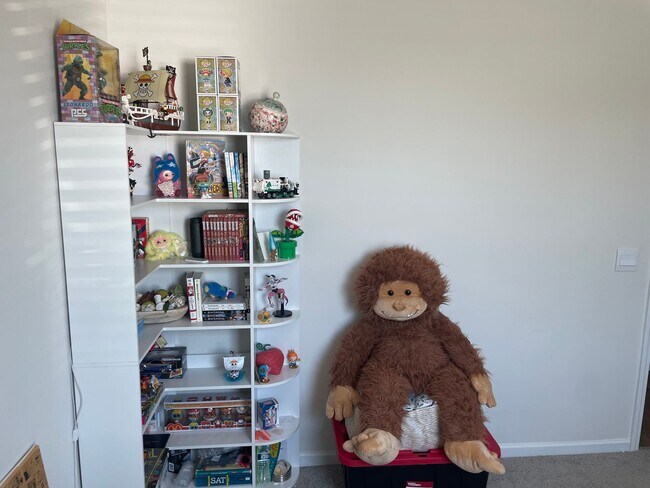 Building Photo - Wonderful Four Bedroom Home! Close to Ft. Jackson!