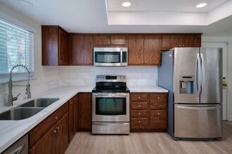 Building Photo - 6726 Calvine Rd