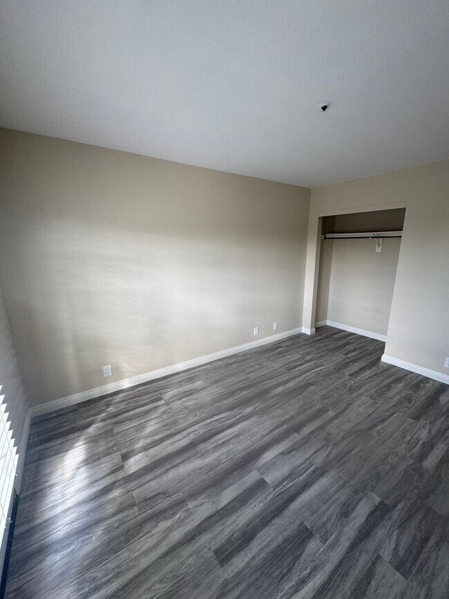 Building Photo - 106 Dije Ct