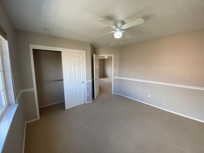 Building Photo - 7305 Peregrine Rd NE