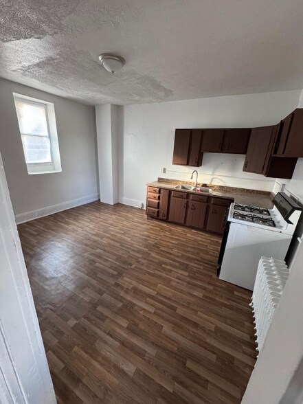 Building Photo - 308 Bessemer Ave