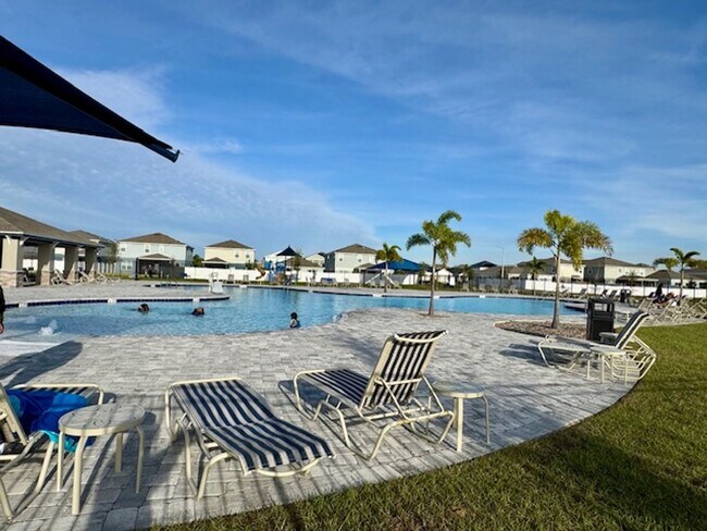 Building Photo - 4 Bedroom 2 Bathroom House for Rent in Ast...