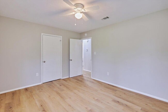 Building Photo - 642 Sweetgum St