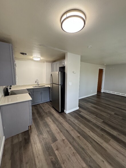 Building Photo - 4748 22nd Ave NE