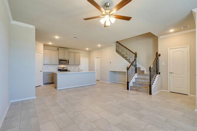 Building Photo - 3404 Becker Dr