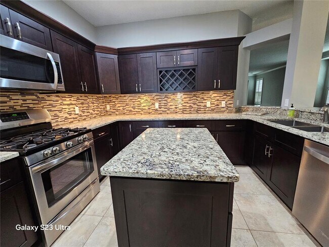 Building Photo - 9852 Bridgeton Dr