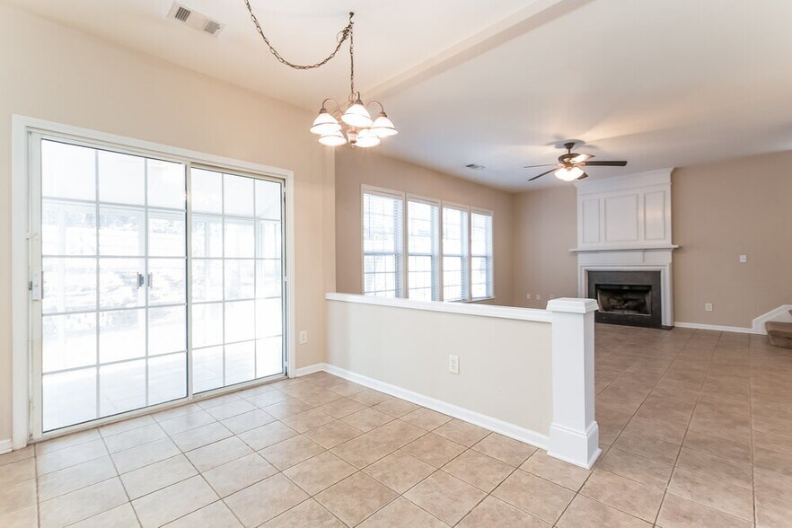 Building Photo - 6365 Whirlaway Dr