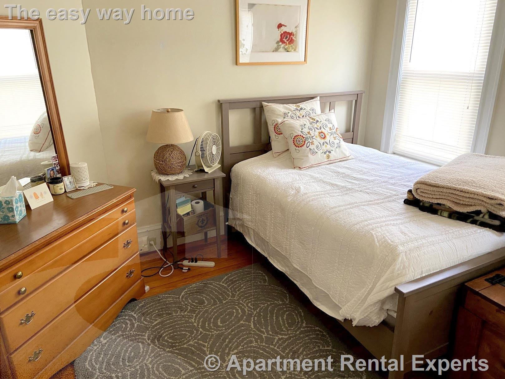 Building Photo - 41 Bay State Ave