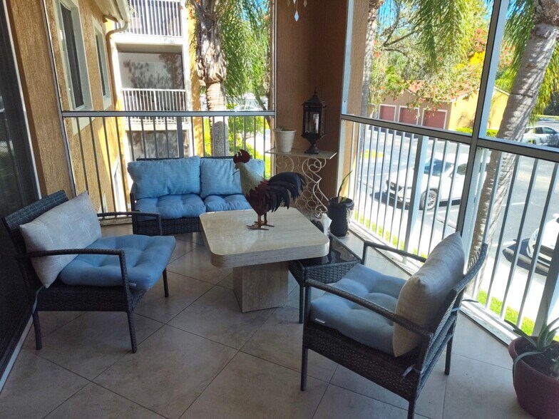 Building Photo - 1875 Florida Club Dr