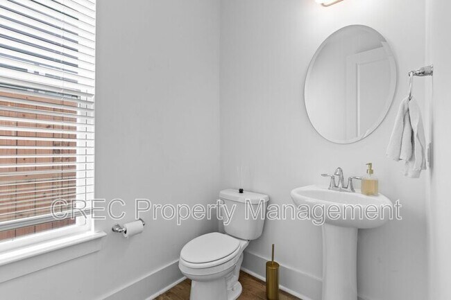 Building Photo - 1223 Homecoming Blvd