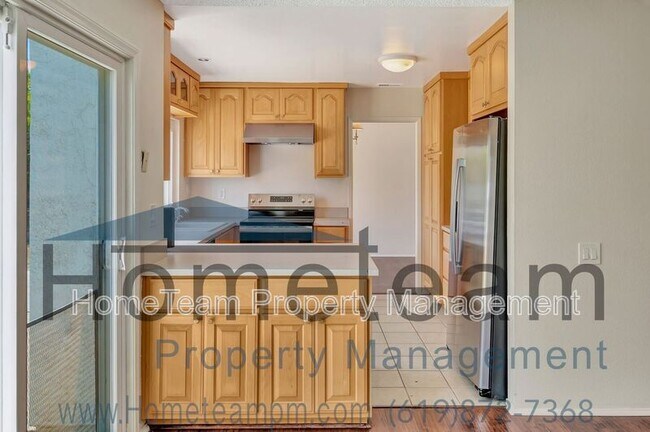Building Photo - 630 Rivera St