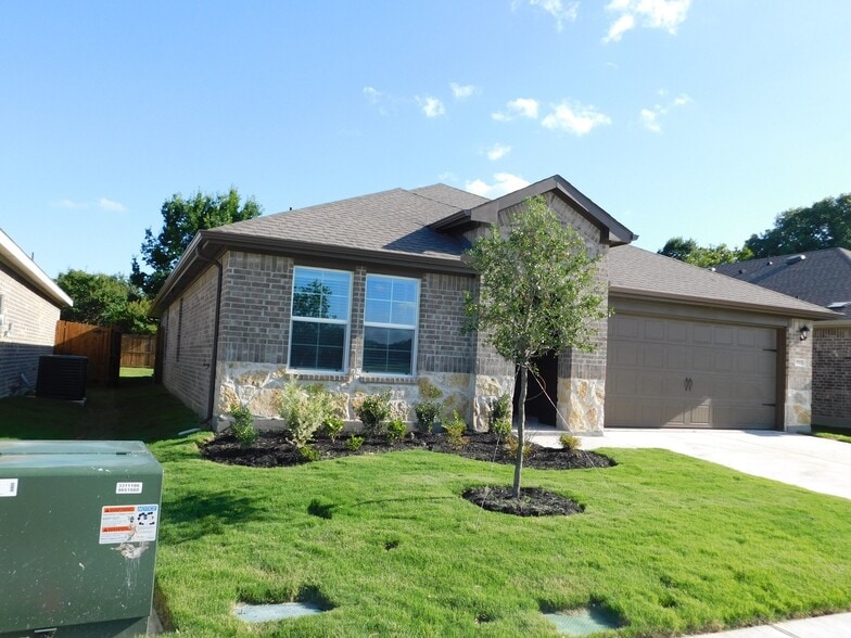 Building Photo - 841 Wild Rose Wy