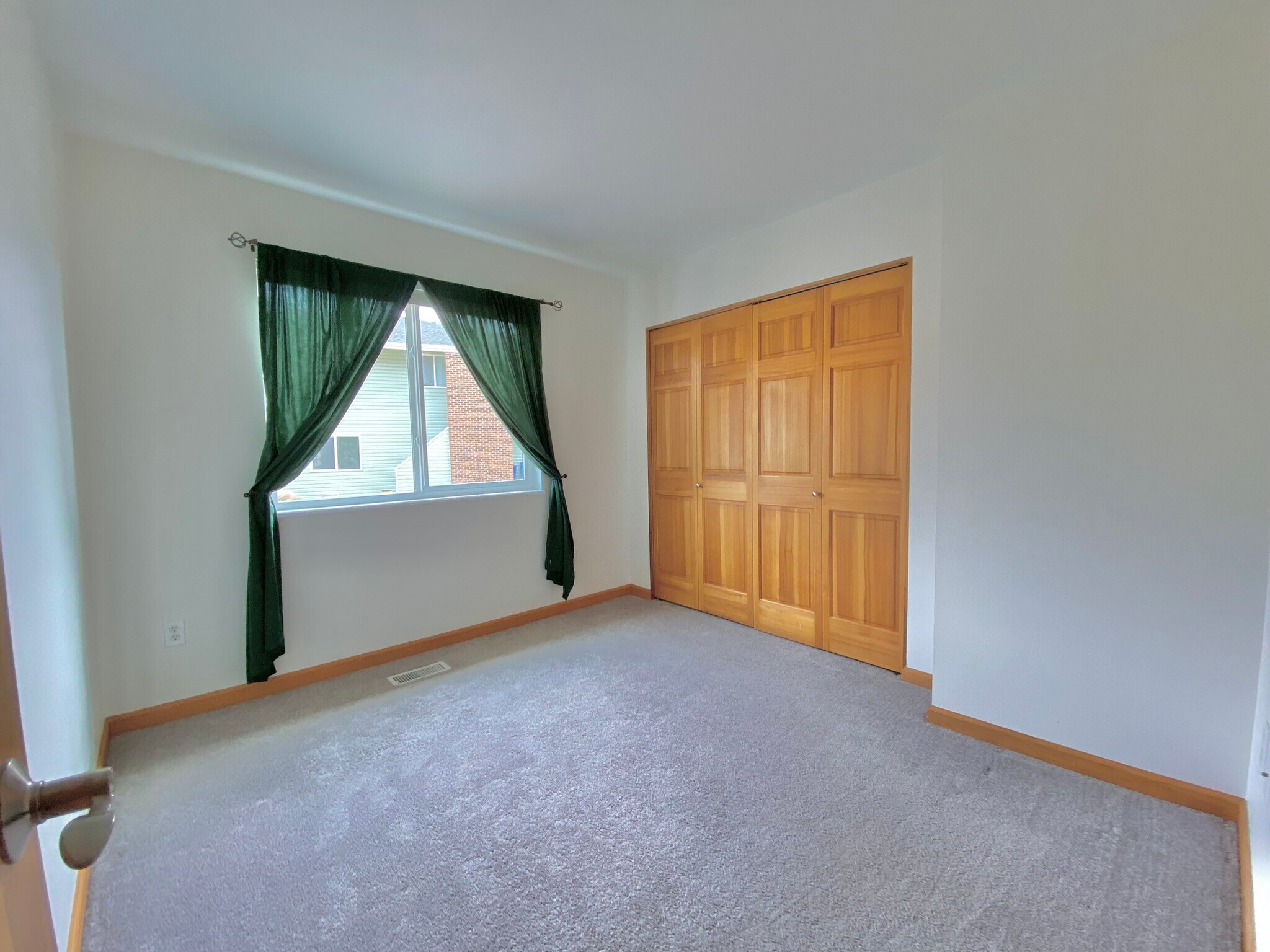 Building Photo - 1855 Icarus Dr