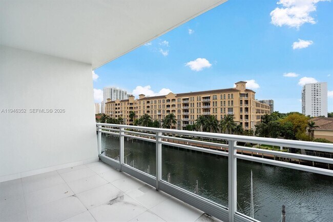 Building Photo - 2950 NE 188th St