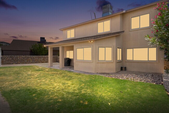 Building Photo - 1529 Luz De Sol Dr