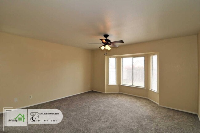 Building Photo - 3712 Canterbury Dr