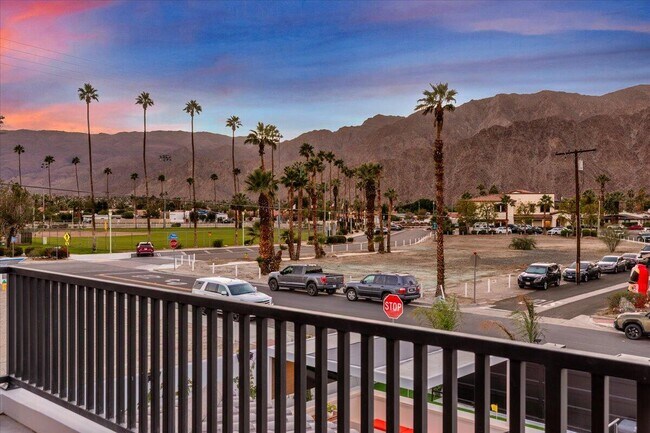 Building Photo - 51116 Avenida Mendoza