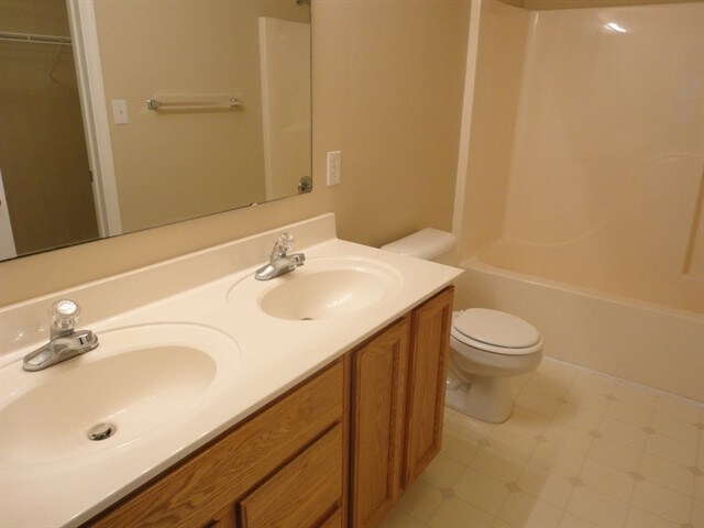 Building Photo - 13611 Stone Haven Dr