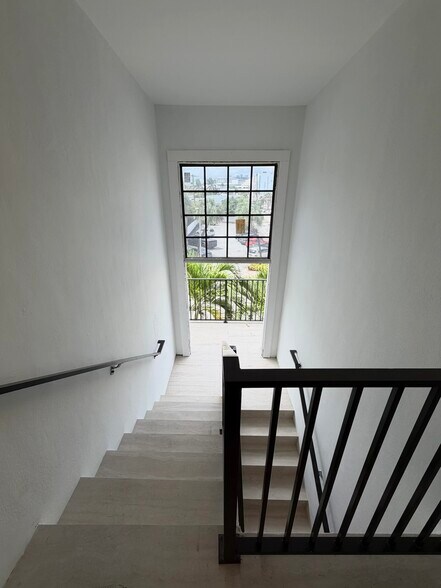 Building Photo - 1619 Jefferson Ave