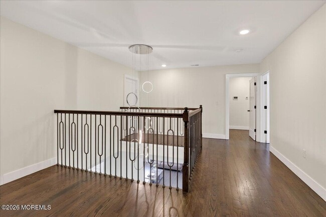 Building Photo - 475 Monmouth Pl