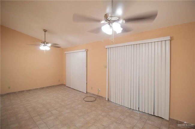 Building Photo - 1510 River Bend Dr