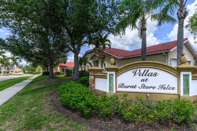 Building Photo - IMMACULATE TURNKEY FURNISHED- NEAR TWIN IS...