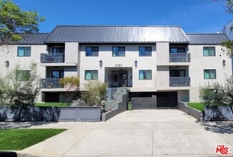 Building Photo - 3380 Vinton Ave